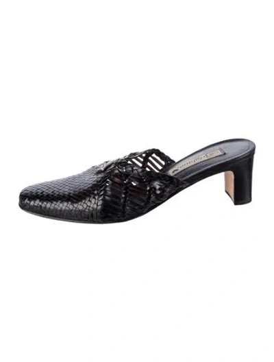 Pre-owned Brighton Leather Mules In Black
