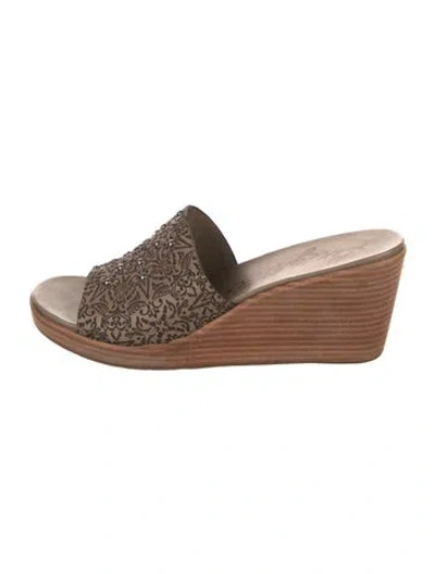 Pre-owned Brighton Leather Slides In Brown