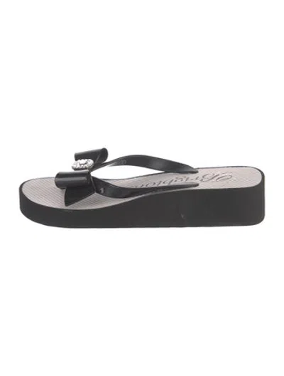 Pre-owned Brighton Rubber Flip Flops In Black