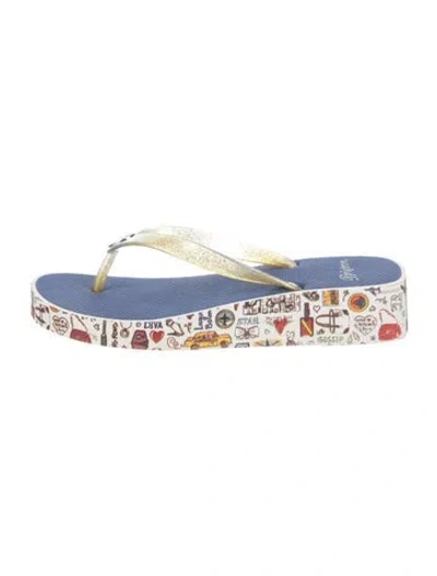 Pre-owned Brighton Rubber Printed T-strap Sandals In Blue