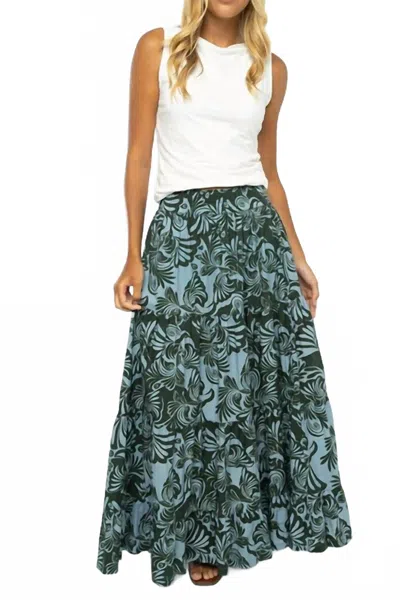 Briton Court Savannah Skirt In Kelly Green