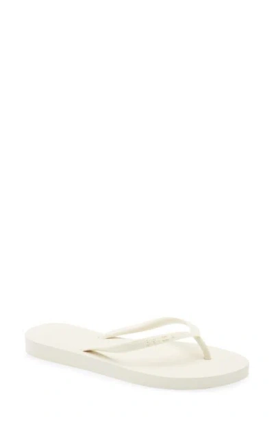 Brizza Flip Flop In White