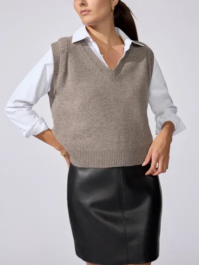 Brochu Walker The Ren Sweater Vest In Otter Mélange