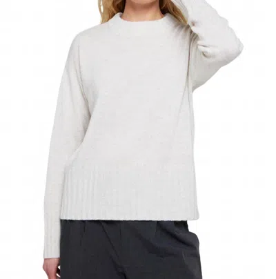 Brodie Cashmere Effie Crew-neck Sweater In Haze In White