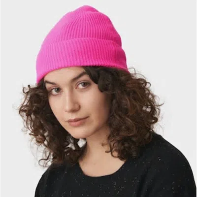 Brodie Cashmere Women's Mongolian Cashmere Beanie In Pink Dahlia