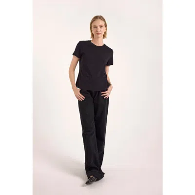 Brodie Pure Cashmere Boxy Cotton Crew Neck T-shirt In Black