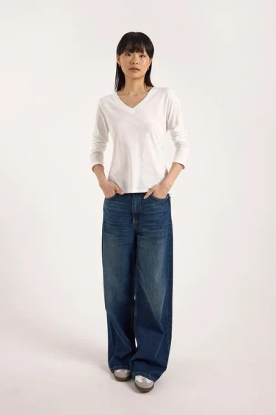 Brodie Pure Cashmere Long Sleeve Cotton V-neck T-shirt In White