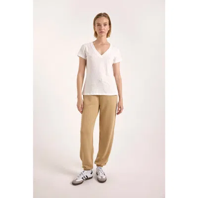 Brodie Pure Cashmere Relaxed Fit Cotton V-neck T-shirt In White