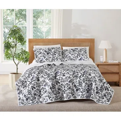 Brooklyn Loom Ava Floral Quilt Set In Blue;white