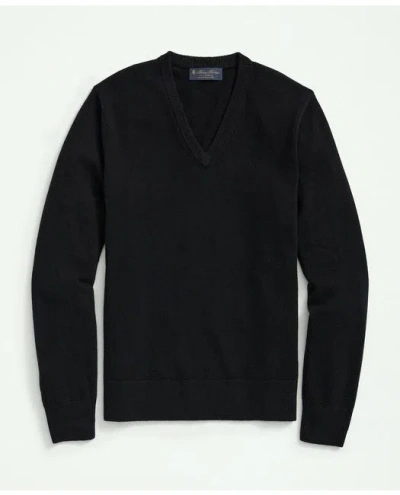 Brooks Brothers 3-ply Cashmere V-neck Sweater In Black