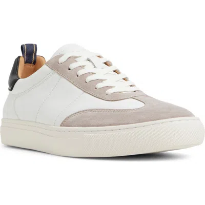 Brooks Brothers Emmerson Sneaker In Neutral
