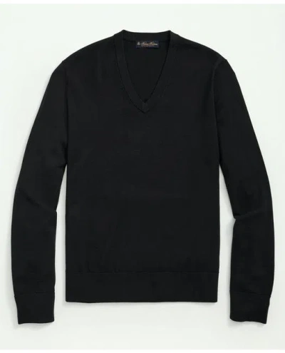 Brooks Brothers Fine Merino Wool V-neck Sweater In Black