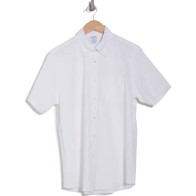 Brooks Brothers Regular Fit Cotton Seersucker Short Sleeve Button-down Shirt In White