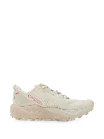 Brooks Caldera 8 Sneakers In Neutral