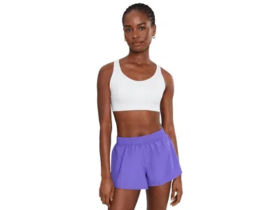 Brooks Chaser Padded Bra Women's Bra White: Xs (30 A-d)