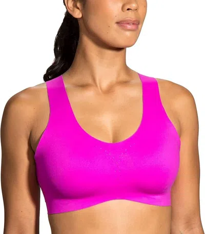 Brooks Dare Crossback Run Bra In Magenta/heliotrope In Multi