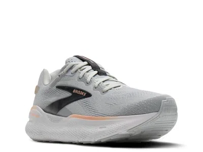 Brooks Defyance Max Running Shoe In Gray
