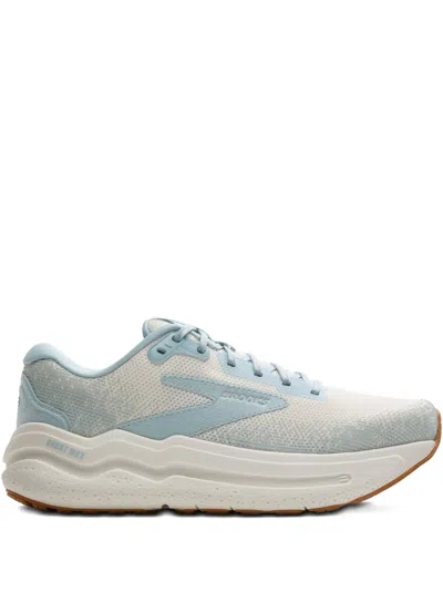 Brooks Ghost Max 2 Sneakers In White