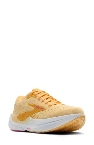Brooks Ghost Max 3 Running Shoe In Yellow
