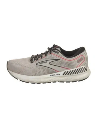 Pre-owned Brooks Mesh Athletic Sneakers In White