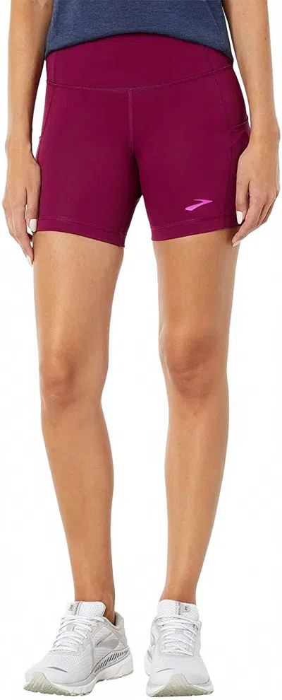 Brooks Method 5" Short Tight In Boysenberry In Pink