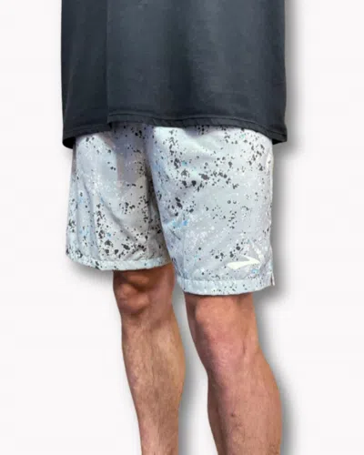 Brooks Moment 7" Short In Jadeite Drip In Multi