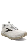 Brooks Revel 7 Hybrid Running Shoe In Tan/black