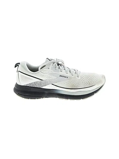 Pre-owned Brooks Sneakers In Gray