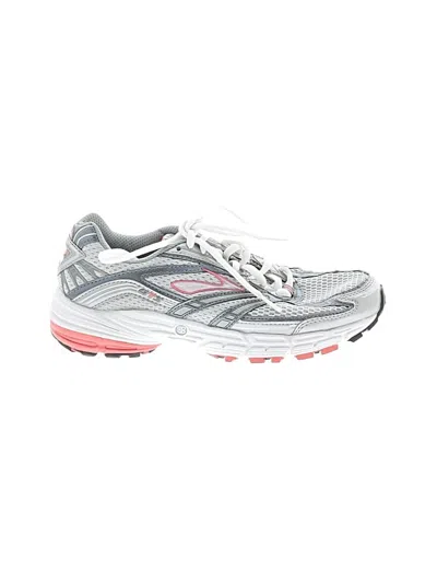 Pre-owned Brooks Sneakers In Silver
