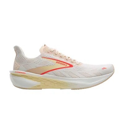 Pre-owned Brooks Wmns Hyperion 2 'peach Coral' | Cream | Women's Size 10 In White