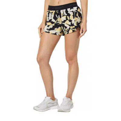 Brooks Women's Chaser 3" Shorts In Black/golden Hour/floral