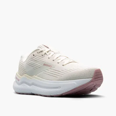 BROOKS WOMEN'S GHOST MAX 2 SHOES IN 190 - COCONUT MILK/GRAY/ZEPHYR
