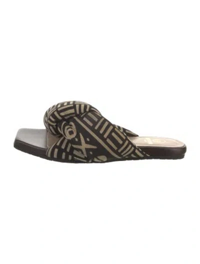 Pre-owned Brother Vellies Canvas Printed Slides In Neutral