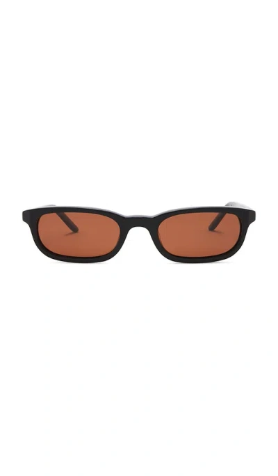 Bru Eyewear Flossie Wayfarer Sunglasses In Black