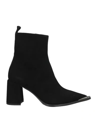 Bruglia Woman Ankle Boots Black Size 6 Leather