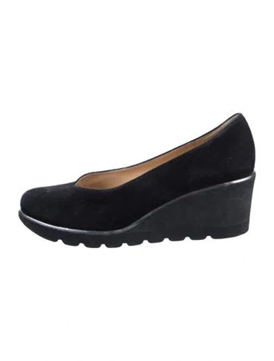 Pre-owned Brunate Suede Pumps In Black
