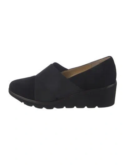 Pre-owned Brunate Suede Pumps In Black/blue