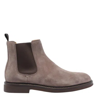 Brunello Cucinelli Men Suede Chelsea Boots In Gray