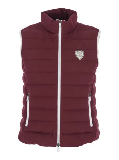 Brunello Cucinelli Bordeaux Sleeveless Down Jacket With Logo Patch On The Front In Cotton Blend Woman In Red