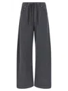 Brunello Cucinelli Cotton Joggers With Back Pocket And Wide Leg In Gray