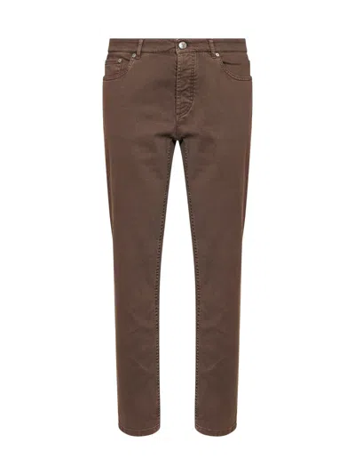 Brunello Cucinelli Hazelnut Lightweight Garment-dyed Comfort Denim Traditional Fit Jeans In Brown