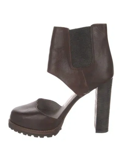 Pre-owned Brunello Cucinelli Leather D'orsay Pumps In Brown