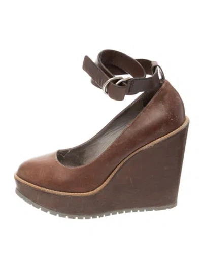 Pre-owned Brunello Cucinelli Leather Pumps In Brown
