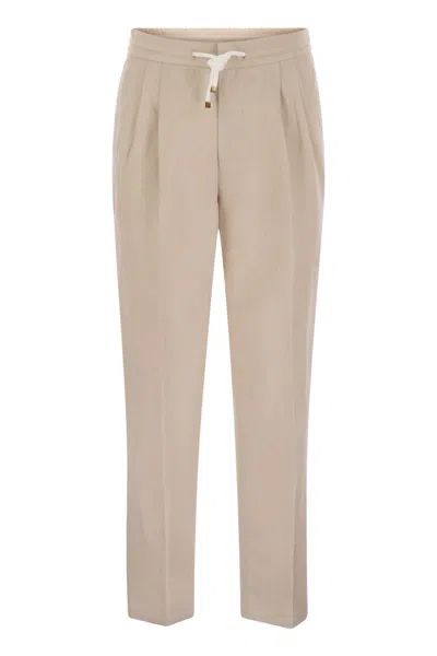 BRUNELLO CUCINELLI BRUNELLO CUCINELLI LEISURE FIT TROUSERS IN LINEN AND COTTON GABARDINE WITH DRAWSTRING AND DOUBLE DAR