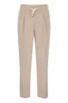 Brunello Cucinelli Men Leisure Fit Trousers In Linen And Cotton Gabardine With Drawstring And Double