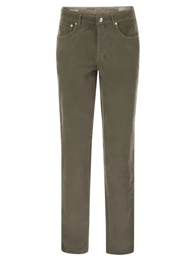 Brunello Cucinelli Men Five-pocket Italian Fit Trousers In Garment Dyed Cotton Corduroy In Green