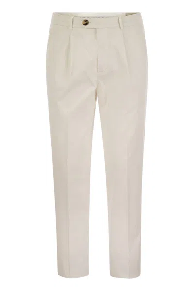 Brunello Cucinelli Men's Garment-dyed Leisure Fit Trousers In White