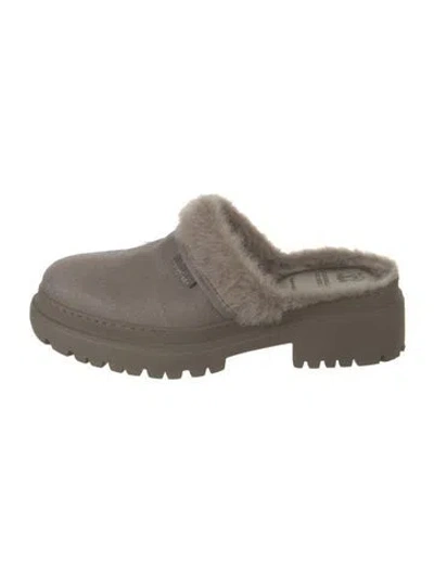Pre-owned Brunello Cucinelli Monili Suede Mules In Grey