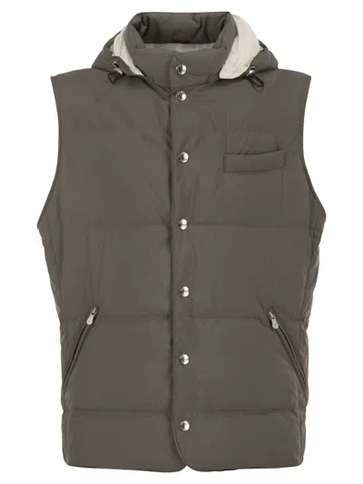 Brunello Cucinelli Padded Hooded Gilet In Technical Fabric In Green
