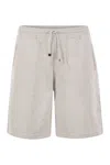 Brunello Cucinelli Relaxed Fit Bermuda Shorts With Piping In White